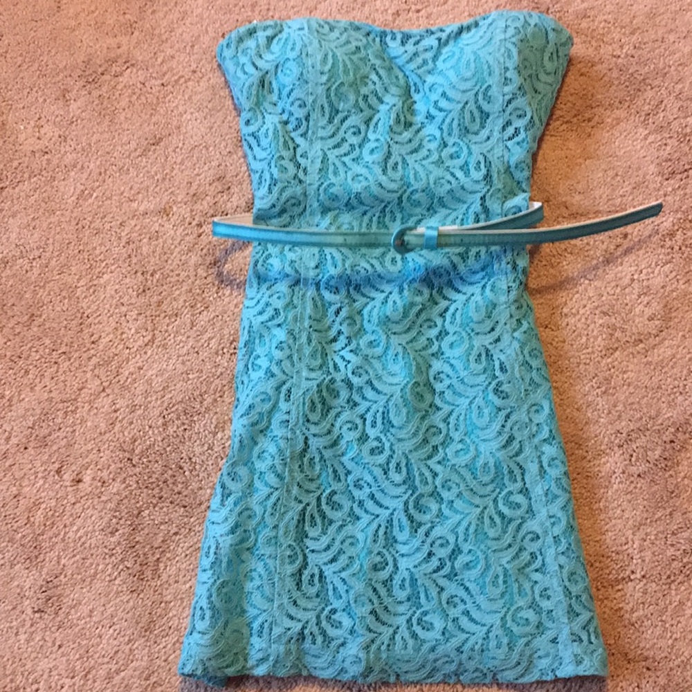 Gorgeous blue strapless dress